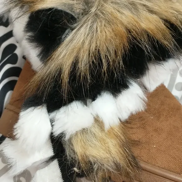 Ladies rabbit fur faux fur inside suede boots SZ 39 (8) - Picture 2 of 9